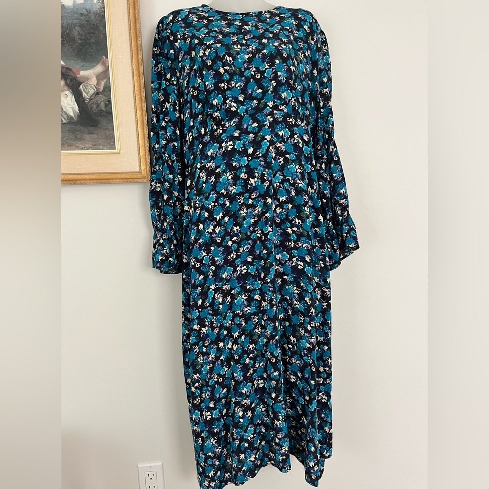 Zara pretty floral dress